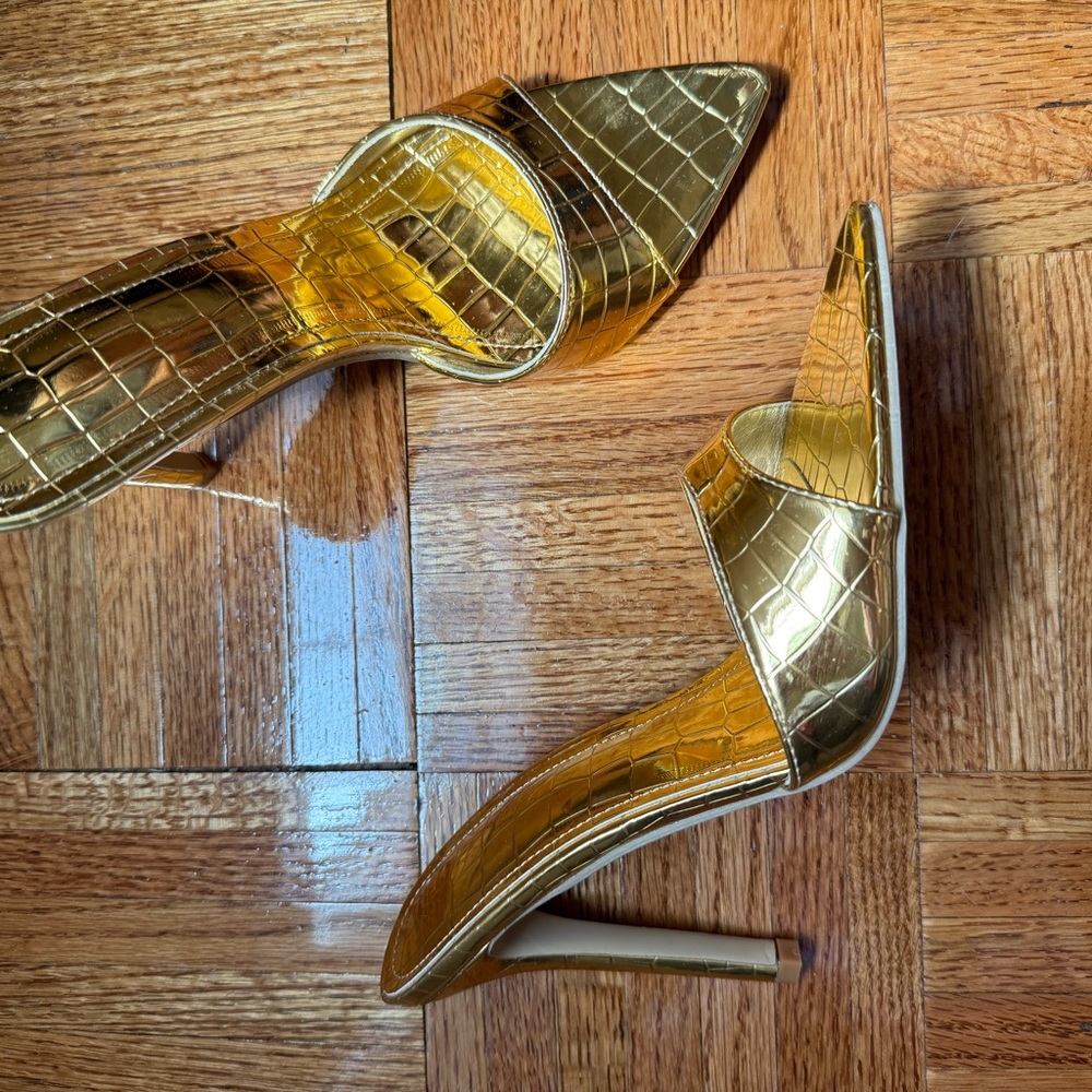 Gold Croc-Embossed Women’s Heels